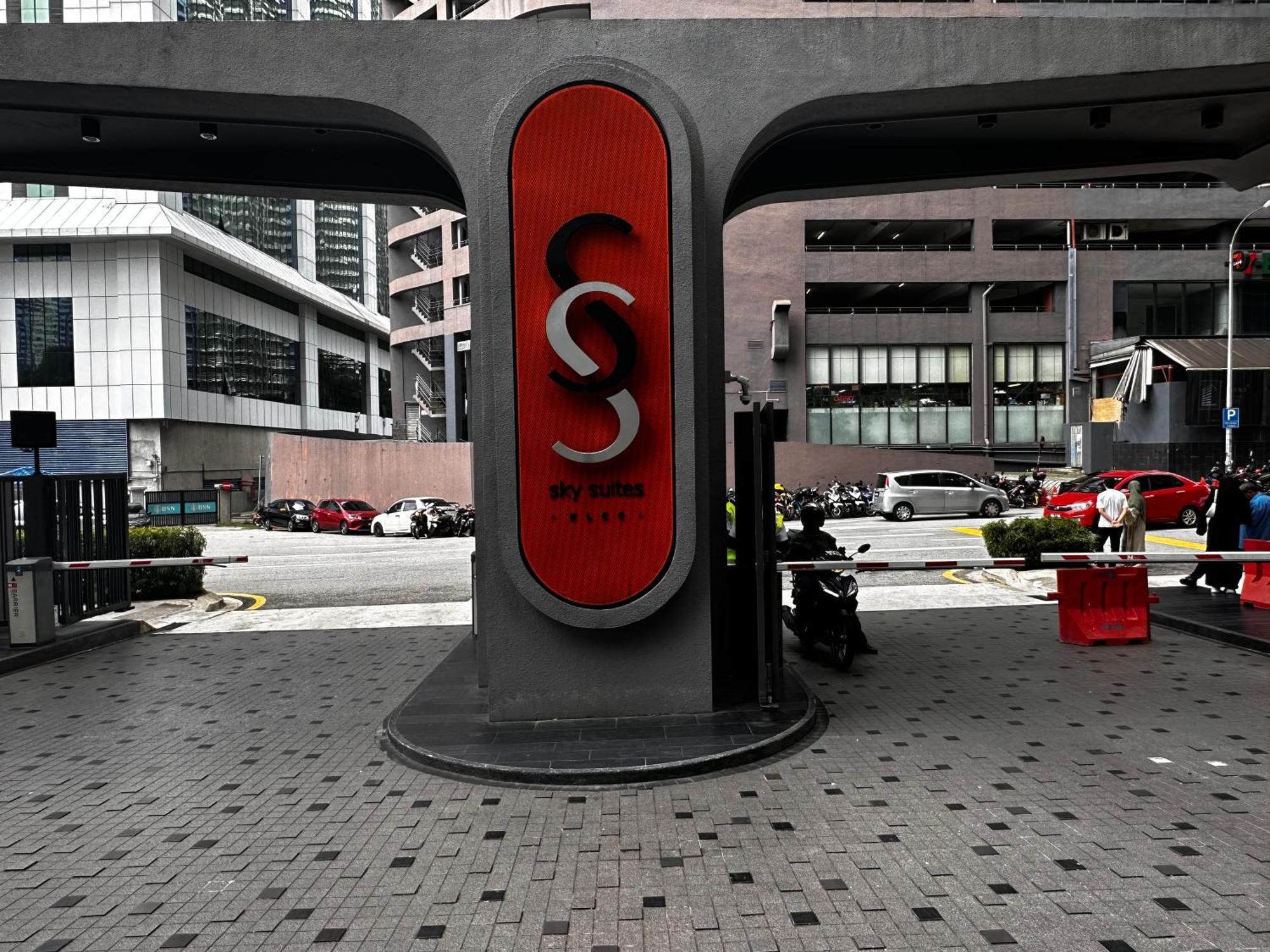 Sky Suites Klcc By Arman Kuala Lumpur Exterior photo